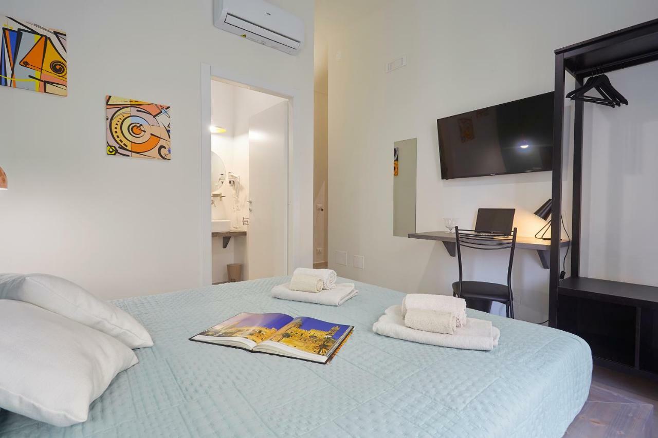 Better & Better Bed & Breakfast ปาแลร์โม ภายนอก รูปภาพ